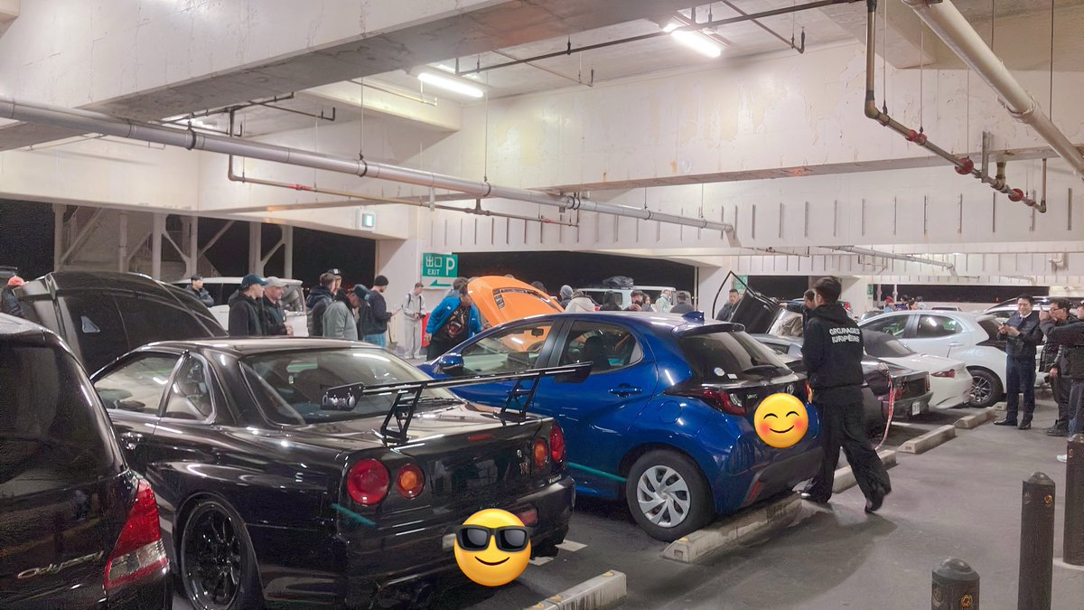 MiLK_Puzzle's tweet photo. オートサロンには予定があって行けないので海ほたるで満たしてきました。大黒しまってるおかげで大盛況 https://t.co/bx3KjE5GaD