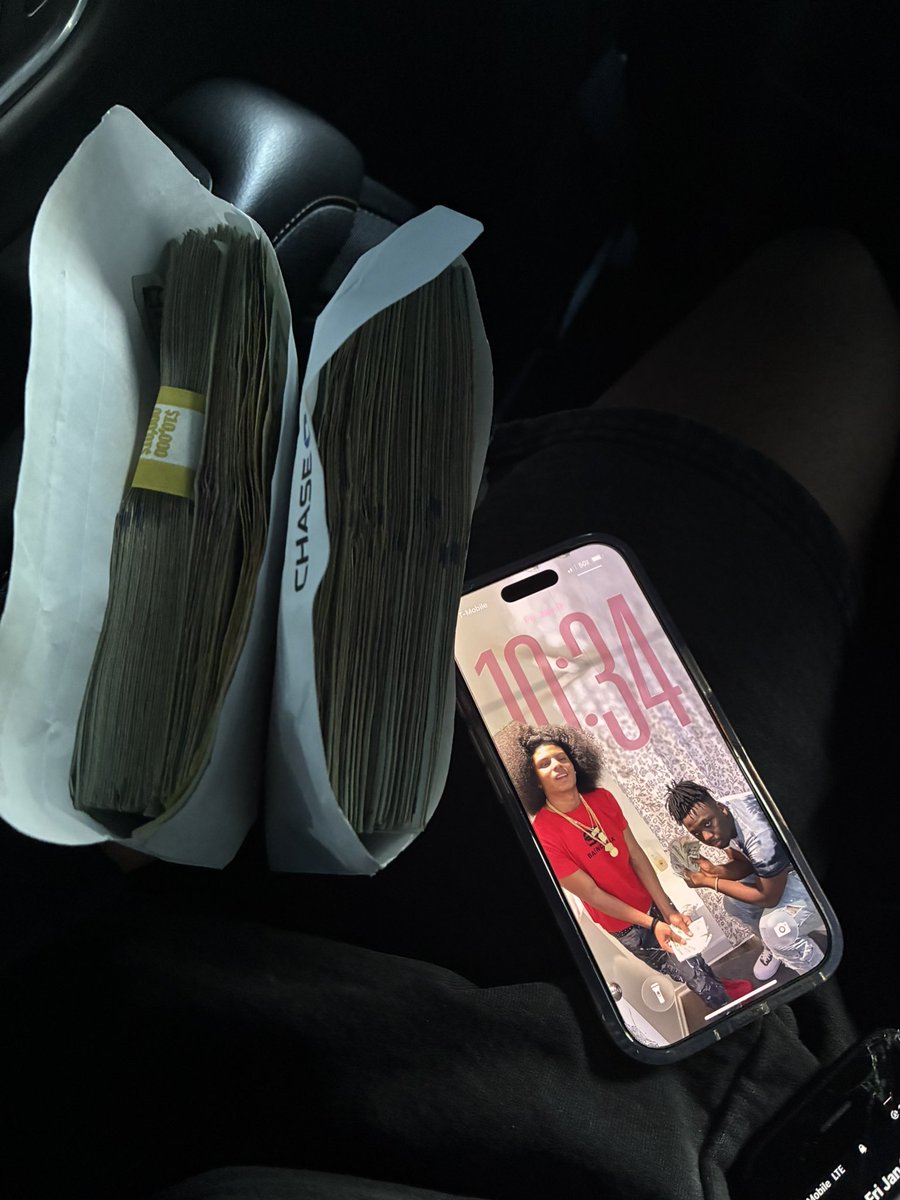 B MOTION tweet media