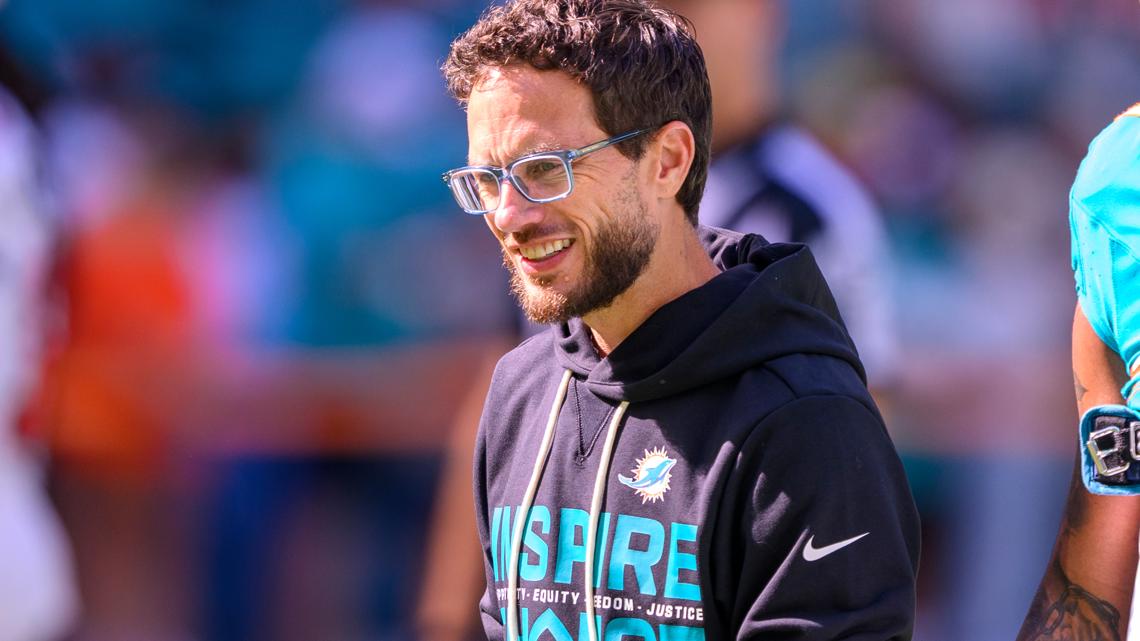 ASHBURN, Va. — The Washington Commanders are in search of a new offensive coordinator after the team and coach Kliff Kingsbury agreed to part ways this week... st8.fm/4q8gUMI