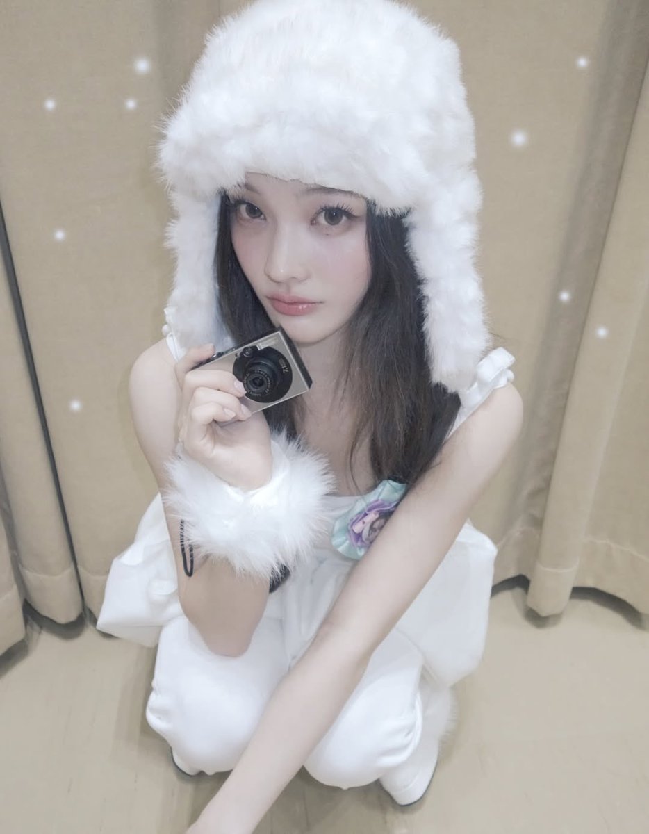 [090126] ILLIT’in IROHA ile Instagram Paylaşımı

“2025’in sonunda”

#ILLIT #아일릿 #IROHA #이로하