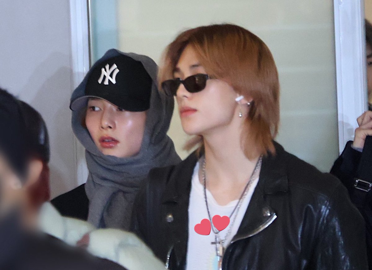 _lvshyunin's tweet image. lo significativo que es ese collar para la comunidad hyunina