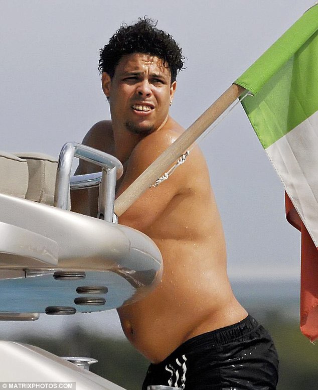 ᗪᗩᐯE ᑕOᑎᑎEᖇ tweet media