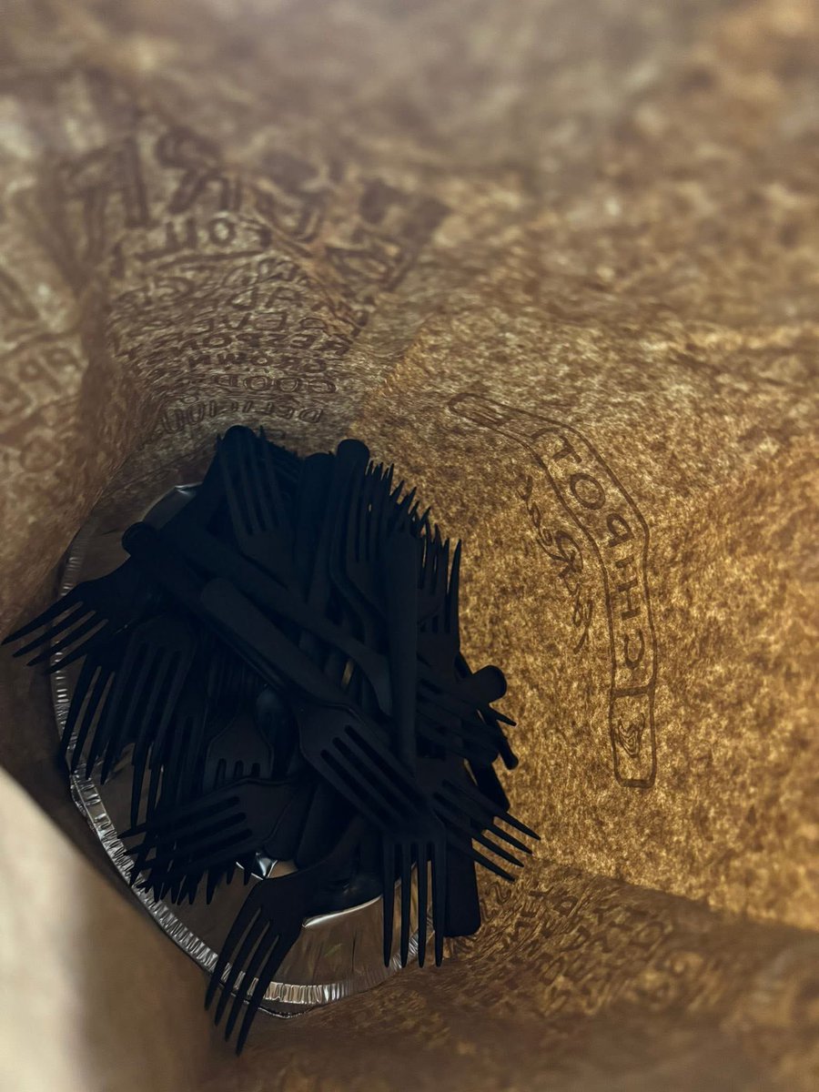 layxsnv's tweet image. &amp;amp; yes i am indeed that person 🤣