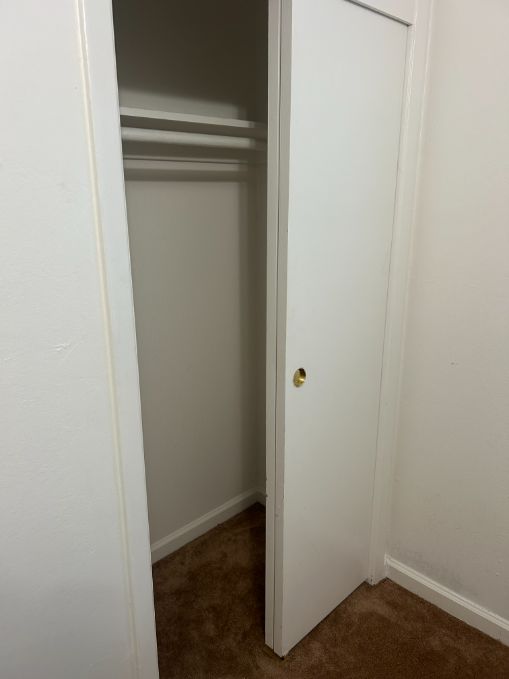 Snappily_SF's tweet photo. Room for Rent in Daly City, CA:
Large Master Bedroom with walk in closet and private bathroom
Rent: $2000/mth
Available: 09-Jan-2026
Details: https://t.co/scI4U56szR
#RoomsForRent #DalyCity #CoLiving #AffordableHousing https://t.co/8KfDHYNRpZ