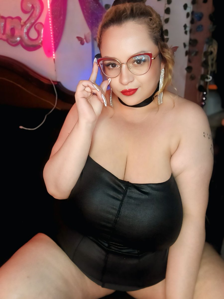 sara_curvy91085's tweet photo. Iโm not sweet tonightโฆ
Iโm wet, messy, needy and dirty ๐
Big tits full of oil, dirty mouth, aching pussyโฆ
Come ruin me slowly ๐ฆ๐ฅ
#DirtyCam #BBW #BigTits #FetishGirl #chaturbate #stripchat #milf #mature #squirt https://t.co/DHGWUOnSx9