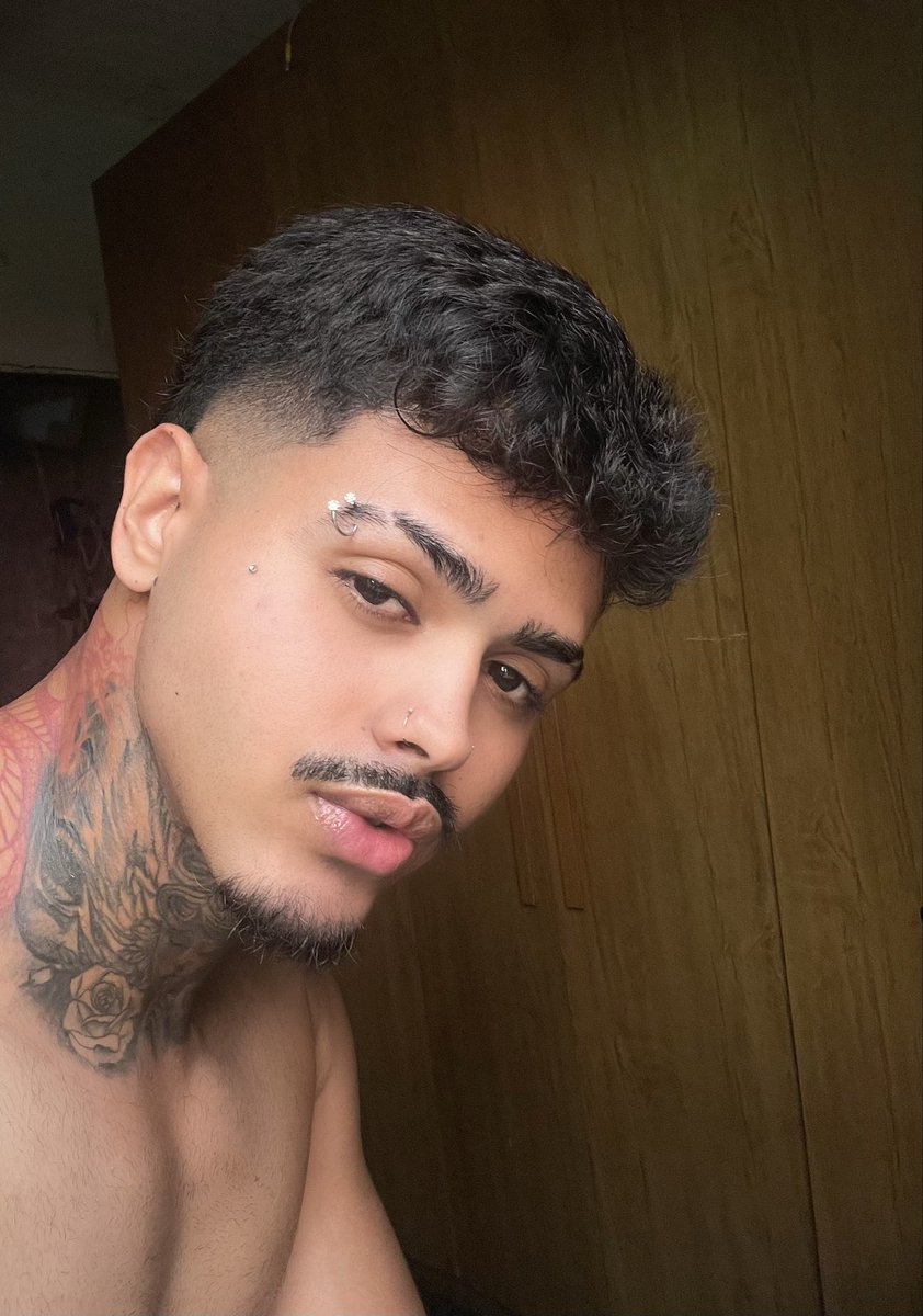 alisson🦒 tweet media