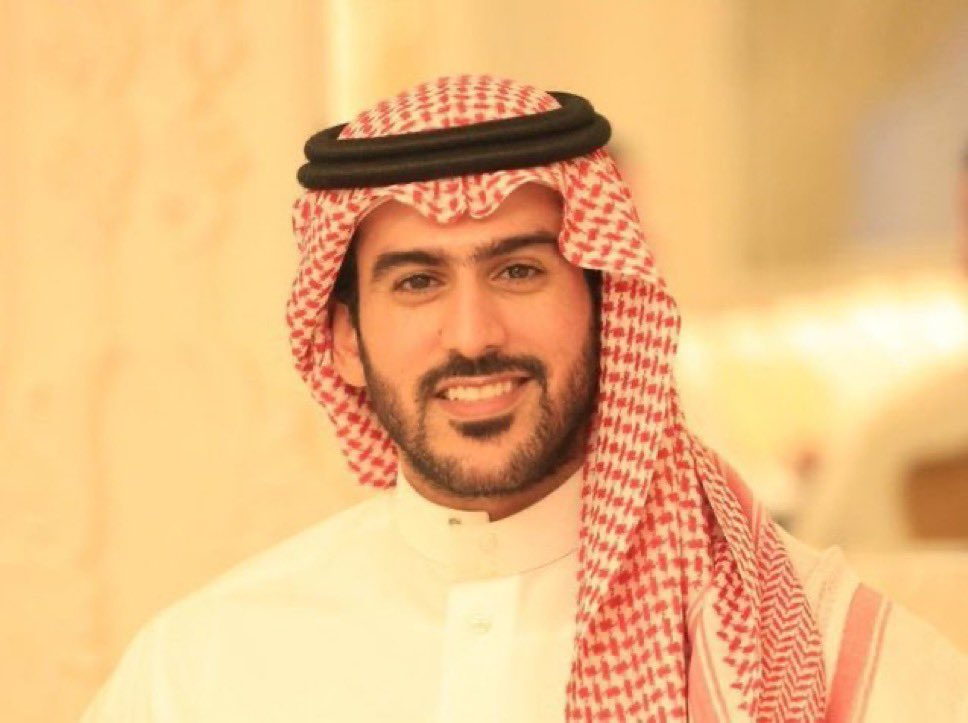 Shabab1World's tweet photo. 🚨🚨🚨🚨🎙️ — رئيس نادي #الشباب عبدالعزيز المالك :

ما يحدث لنادي الشباب مؤلم جدًا لنا جميعًا، ونحن نُدرك حجم الخوف والقلق الذي يعيشه محبّوه والوسط الرياضي.
وقبل مباراة نيوم إن شاء الله، ومن باب الامانة و الشفافية سأوضح كل ما يخص الشباب بشكل كامل في لقاءٍ خاص.
النادي يمر بأوقات صعبه لم يسبق أن مر بها هذا الكيان. وبدعم جمهور الليث ومحبوه سيتم تعديل المسار إن شاء الله.