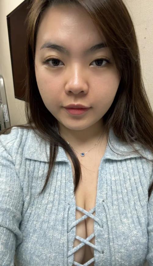 小玲吃飽了 tweet media