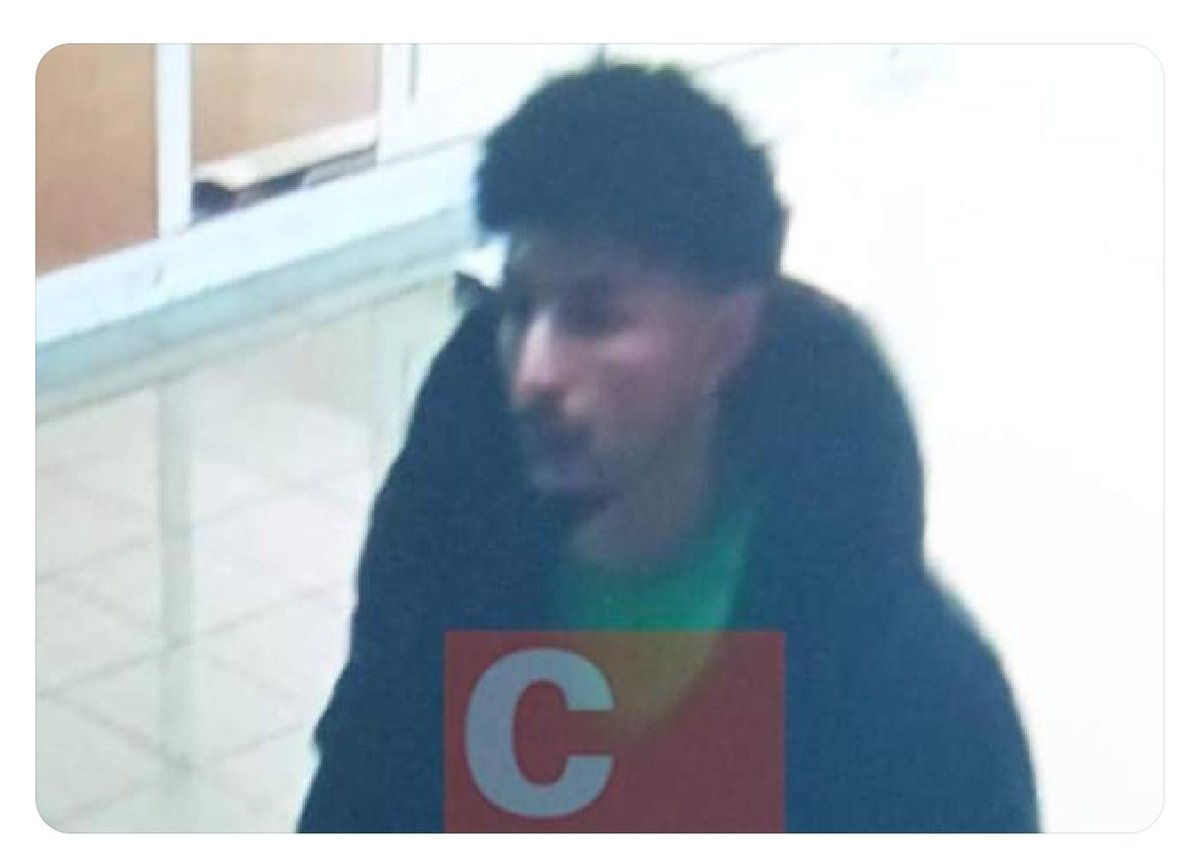 aliciaterrassa's tweet image. Un moro destroza el cráneo a una joven en Canet. Sólo un milagro podría salvarle la vida.

La cría sólo tiene 22 años. La izquierda islamista y la derecha traidora la han condenado a muerte con sus políticas criminales de fronteras abiertas.

¿Y el feminismo progre? En silencio.…