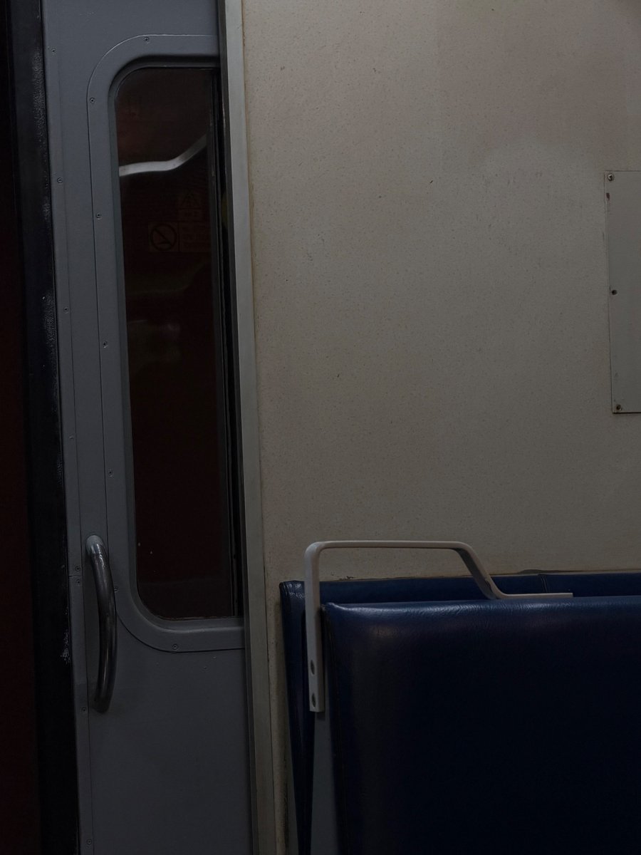 D13MN's tweet image. Следующая остановка — ебучая сессия 3 курса лечебного факультета.