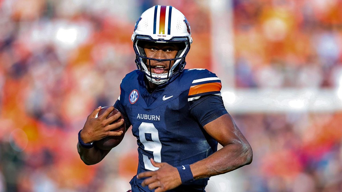 It sounds like Ole Miss is expected to land former Auburn QB Deuce Knight.
