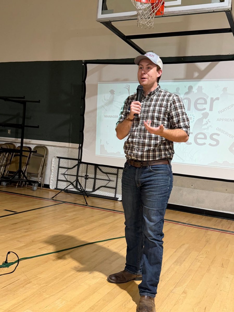 RepGregSmith's tweet image. Last night Team Smith traveled to Wheeler County for their Annual SWCD Meeting and benefit auction for Gabe Williams. 

Thank you to Cassi Newton and the SWDC team for the wonderful evening and delicious dinner.