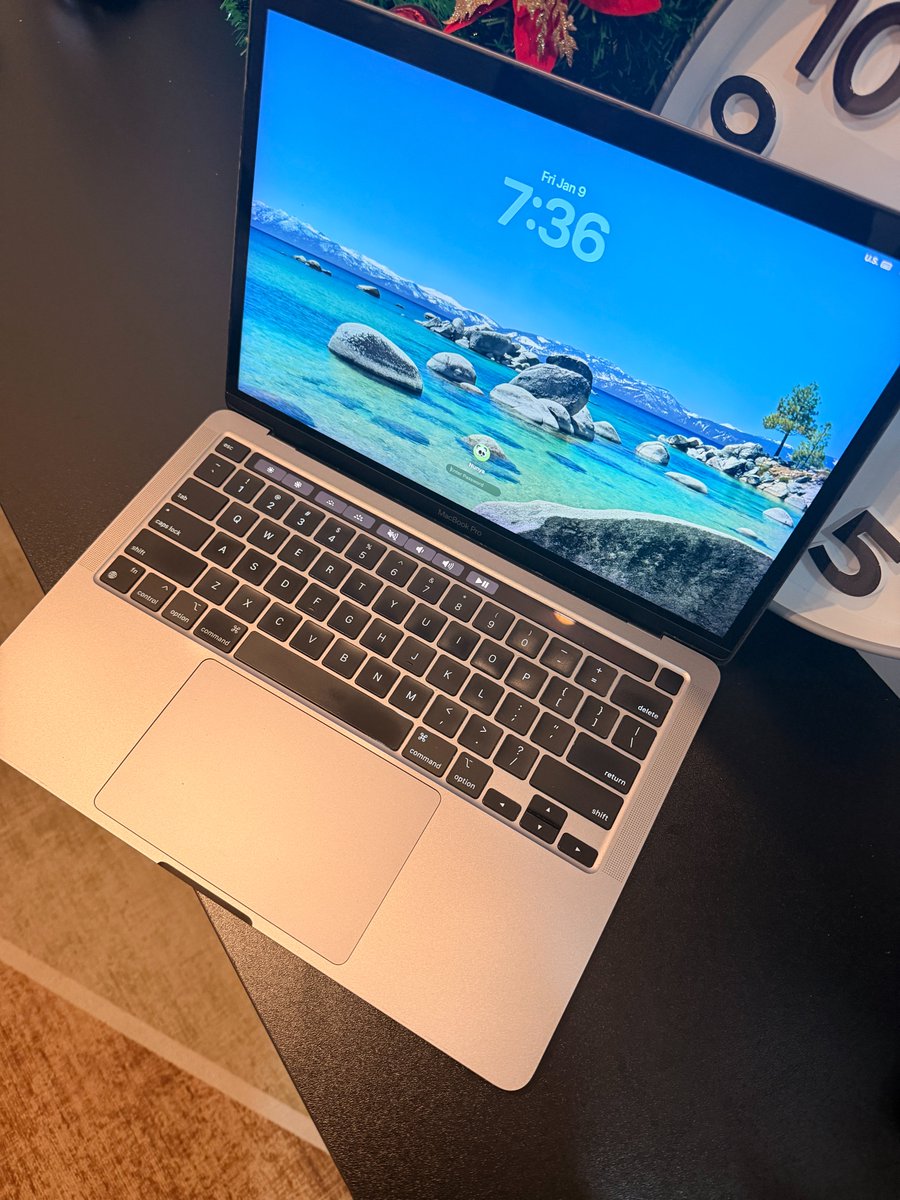Selling this...

MacBook Pro M1 2020
8GB RAM
256GB
Battery Health  80%
Price 7900