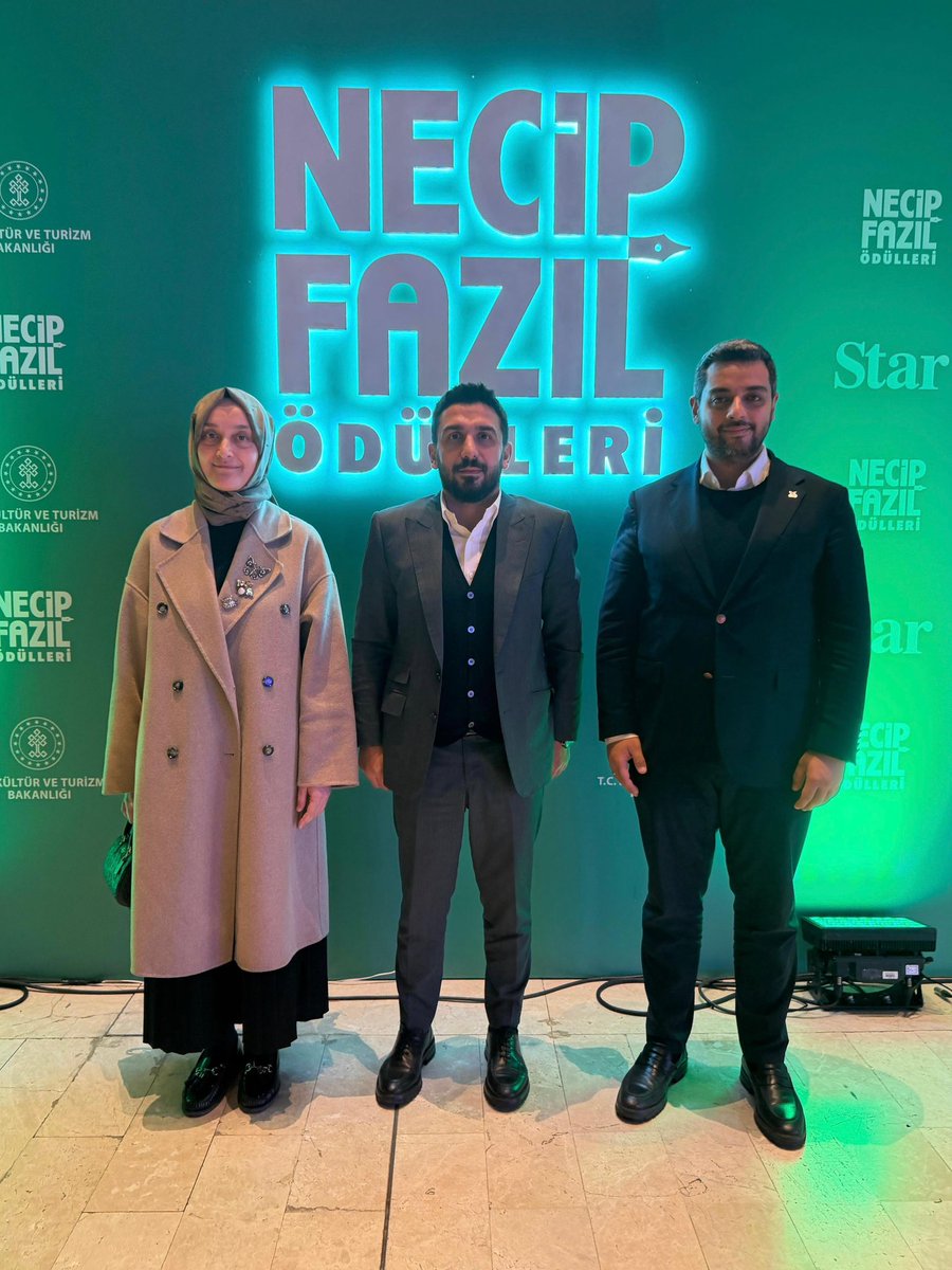 Cumhurbaşkanımız Sayın Recep Tayyip Erdoğan’ın teşrifleriyle düzenlenen 12. Necip Fazıl Ödülleri takdim törenine katılım sağladık.

Türk edebiyatına ve düşünce hayatına katkı sunan değerli şahsiyetlerin ödüllendirildiği bu anlamlı gecede bulunmaktan memnuniyet duyuyor; kültür ve