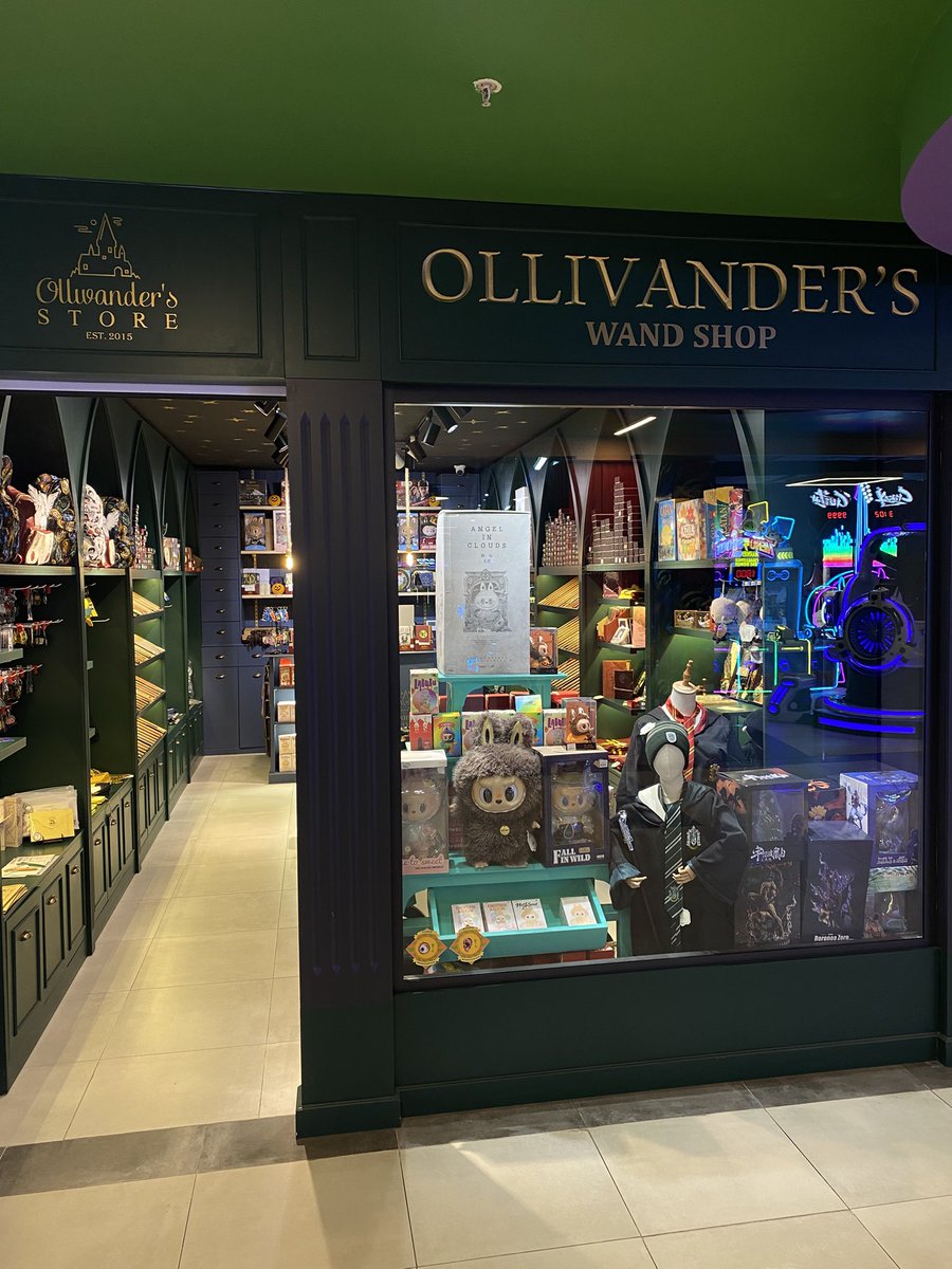 Gn! How does Labubu fit into the Harry Potter universe?
Wrong answers only