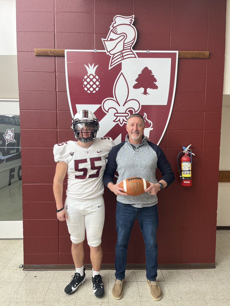 Great visit at Bellarmine today! <a href="/BUKnightsFB/">Bellarmine Sprint Football</a> <a href="/Coach__Byers/">Chance</a> <a href="/CoachWheatley1/">Michael Wheatley</a> <a href="/mcbroom_ta/">Ta'Shawn McBroom</a> <a href="/CoachMMiller11/">Michael Miller</a> <a href="/CoachHDavisFB/">Coach Harold Davis</a> <a href="/Coach_M_Easley/">Michael Easley</a> <a href="/CoachKilgore_/">Kilgore</a> <a href="/DexPreps/">DexPreps</a> <a href="/HallTechSports1/">Hall-Tech Sports</a> <a href="/CM_gridiron/">CM Gridiron</a>