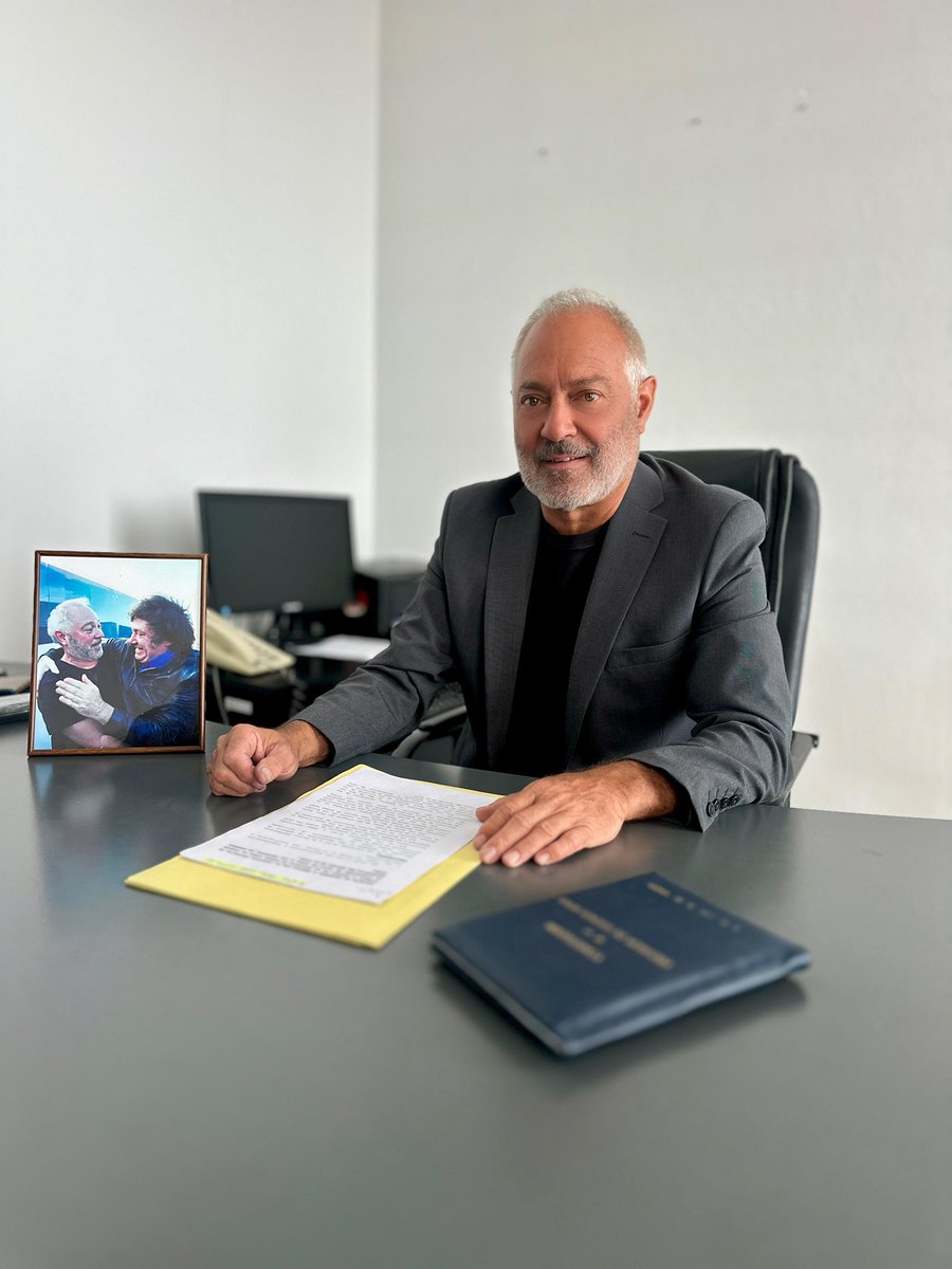 Enero en la Legislatura, estudiando los proyectos de VTV e Ingresos Brutos para cambiarlos en favor de la gente.

A dar la batalla. 💪