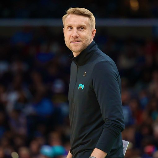 Grizz_Lead's tweet image. If Zach Kleiman actually trades Ja Morant, it would be the MOST STUPID move in the history of the franchise.

never the one that’s quick to post stuff like this but…

get both of these guys out of this organization.

i’ve seen enough.