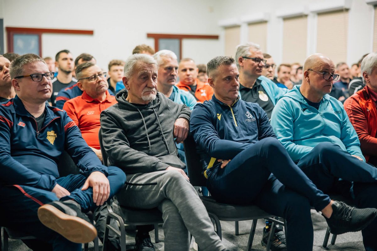 KS Dolny Śląsk tweet media