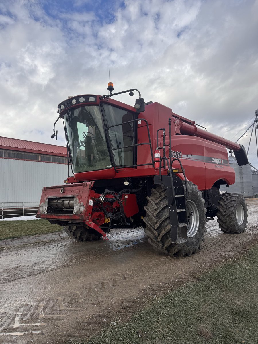 orthisaac_'s tweet image. If anyone is combine shopping we have this available. 2012 5088, 2383 sep hrs. pro 700,
4wd, great tires, powerfold bin, has had lots of new parts in the last couple years. Still has quite an appetite and no DEF!! #ontag @fullbins
