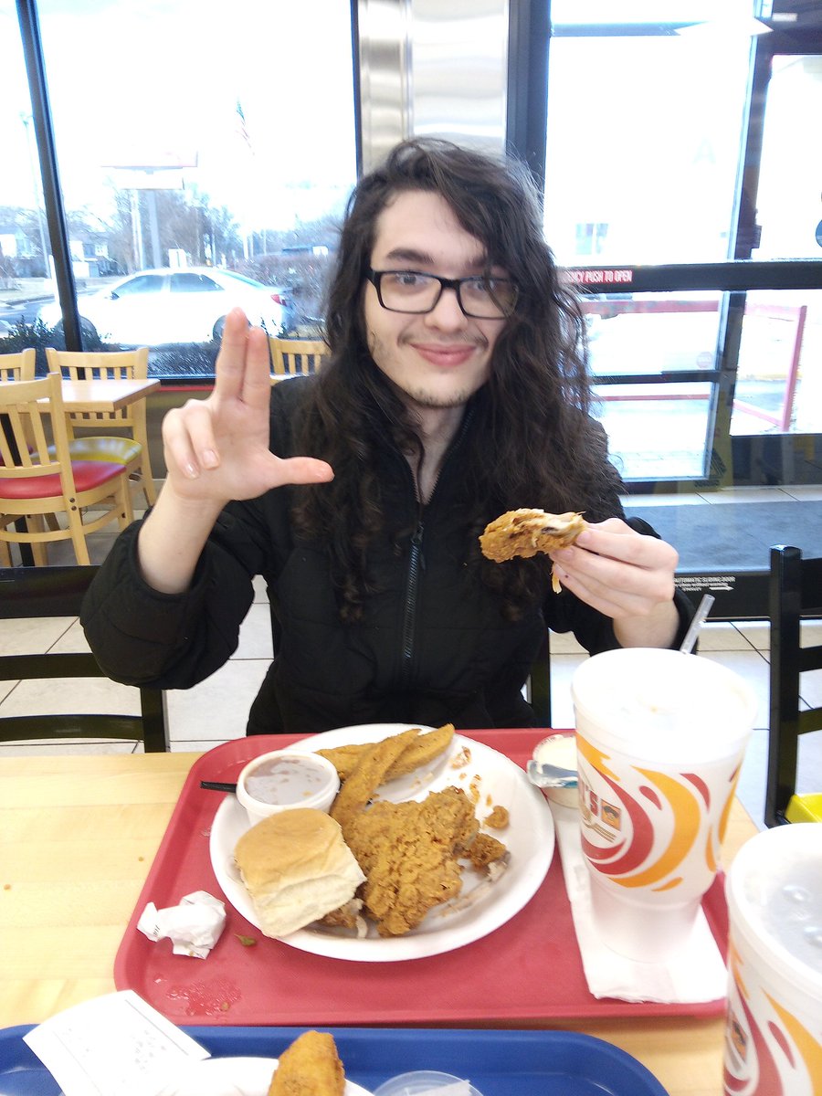 UNCLE LARRY tweet media