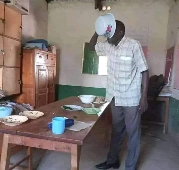 Scenes pale staffroom😂