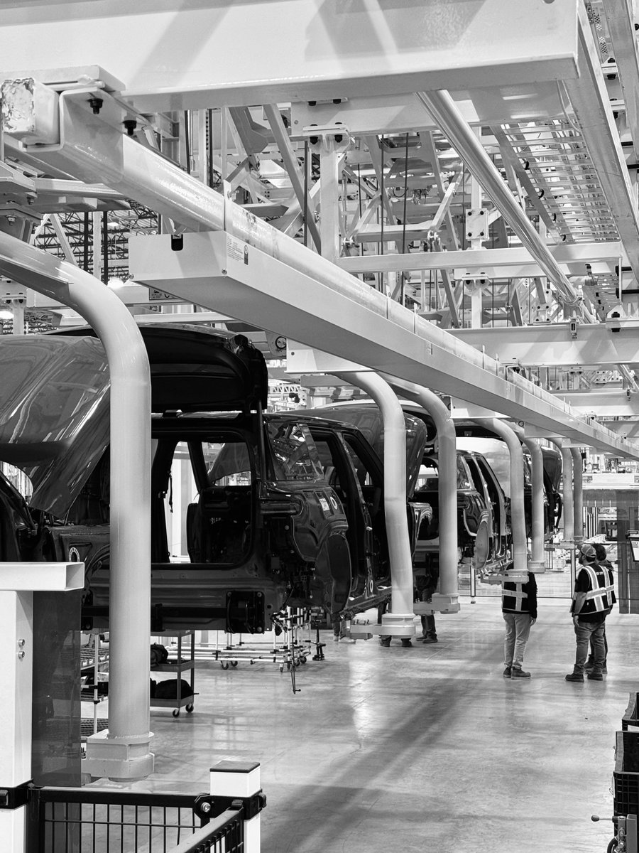 RJ Scaringe tweet media