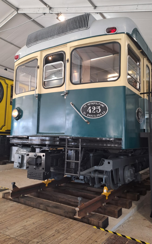 Històries de Barcelona tweet media