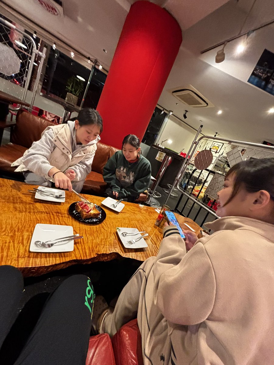 きみ様　2点おまとめ 練習後に先輩方と😆🍚 沢山沢山話せてめーーっちゃ楽しかったです