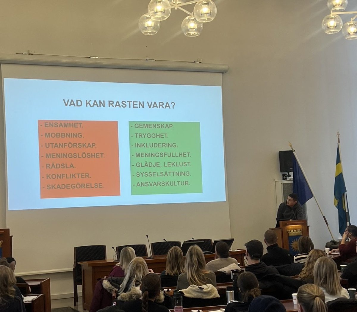 Adam Becker tweet media