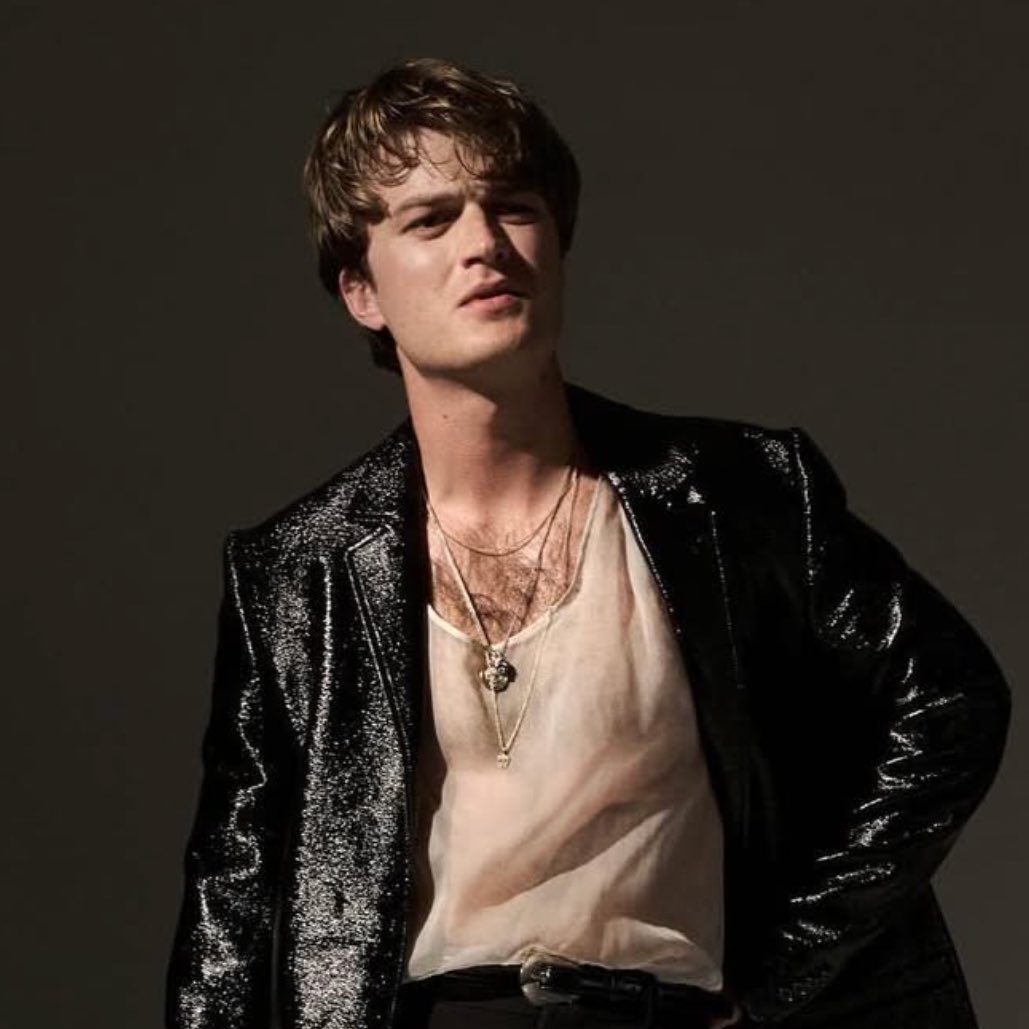 'End of Beginning' de Djo (Joe Keery) ya ha superado los 2 MIL MILLONES de reproducciones en Spotify.

Se convierte en su primera canción en alcanzar este hito.