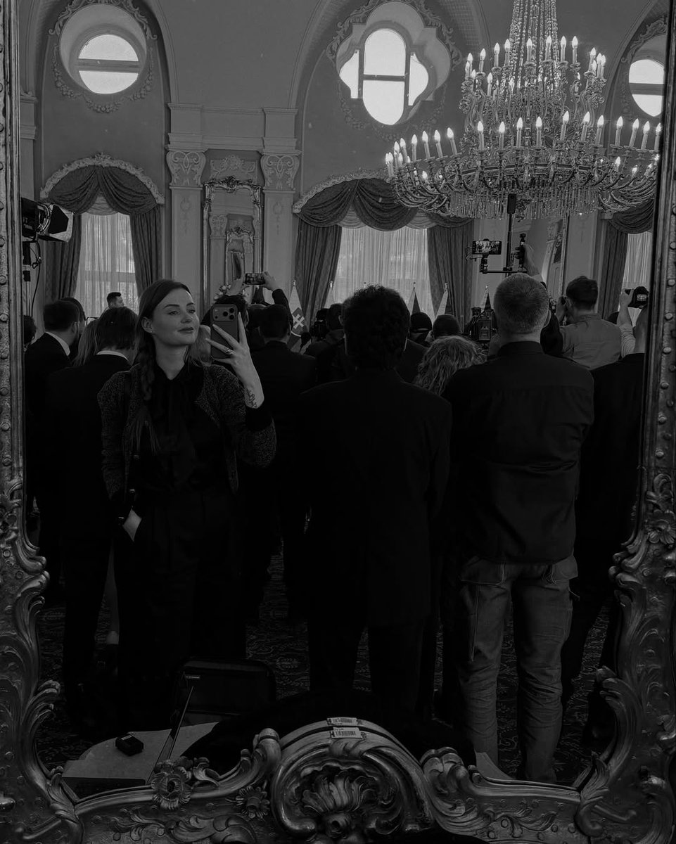 Poslední skaut™ tweet media