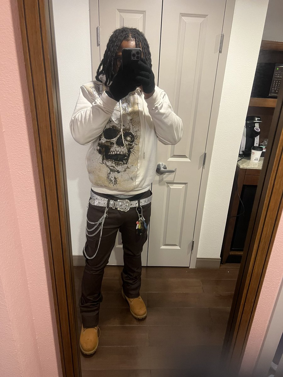 jaaay__4ss's tweet photo. Lil fit check for rod shit in the A ☔️ https://t.co/Vo5Cla0y8w