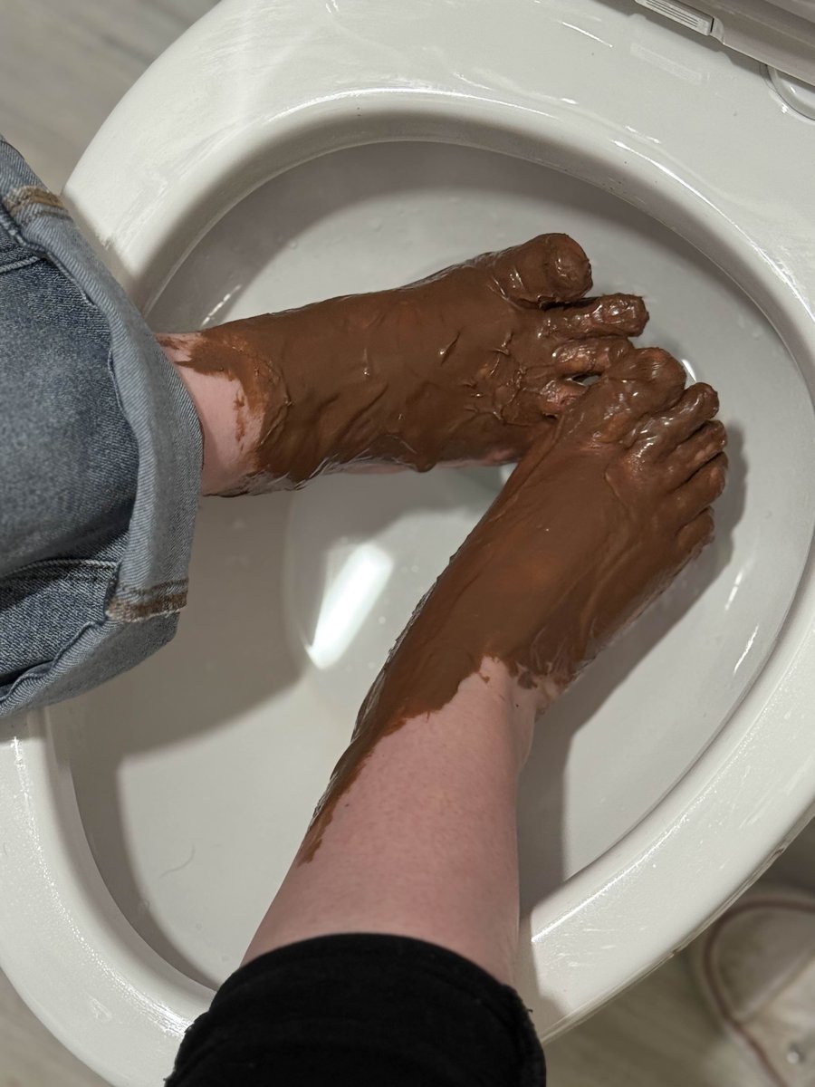 Mina Mischi🦨✨ Skunk Witch & Babyback Bitch Vtuber tweet media