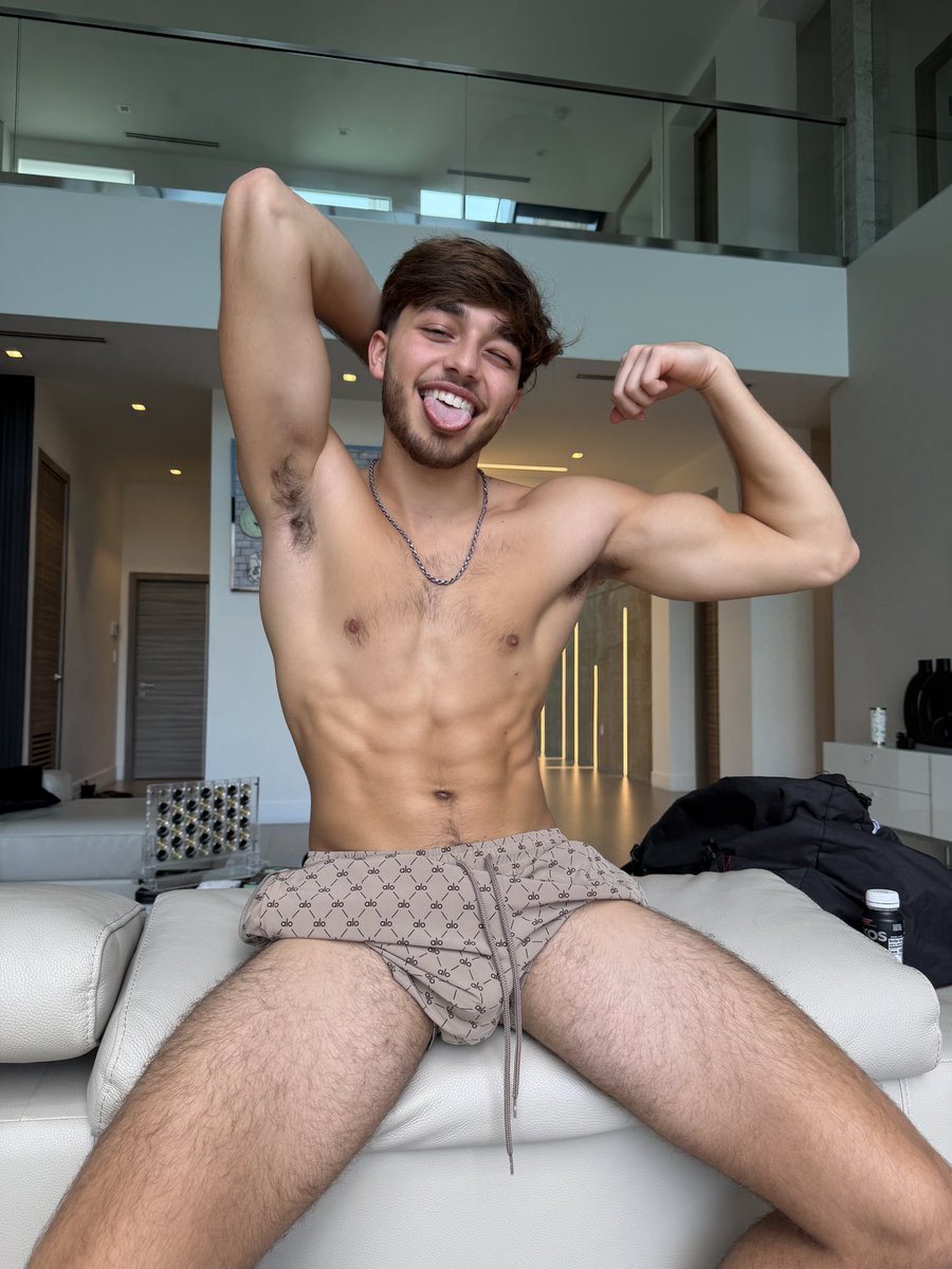 Brad tweet media