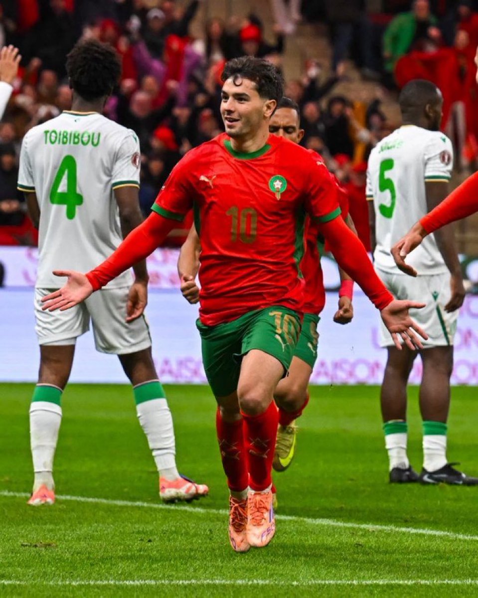 🚨

إبراهيم دياز يصبح أول لاعب منذ أوسي كوفي (1968) يسجل في جميع أول 5 مباريات في كأس أمم أفريقيا.