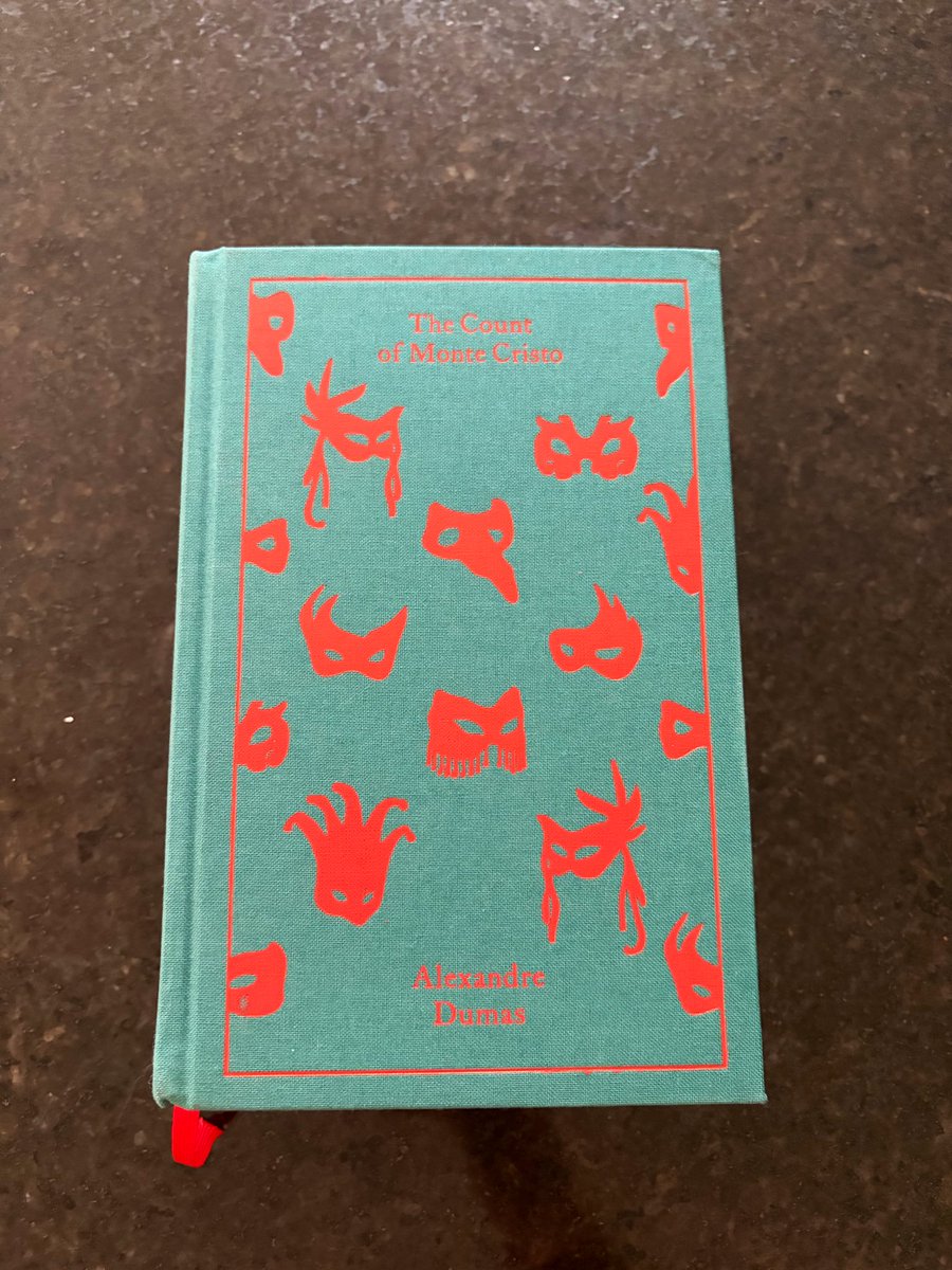 rewnditback's tweet image. lifting this gigantic book should count as an arm workout