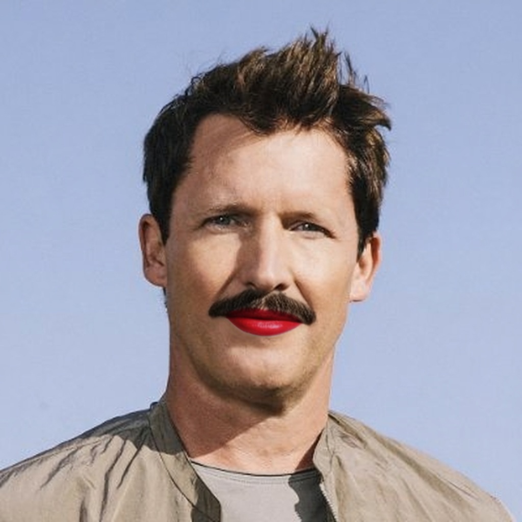 <a href="/JamesBlunt/">James Blunt</a>