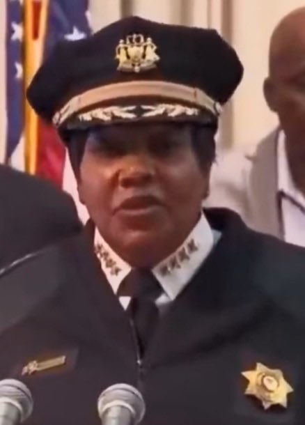 DigitalGalX's tweet image. 🚨 BREAKING: Rep. Randy Fine demands the ARREST of Philadelphia Sheriff Rochelle Bilal after she threatened to detain ICE agents and labeled them “fake law enforcement.” 

Randy Fine also mentioned for the ARREST of Minneapolis Mayor Jacob Frey yesterday.