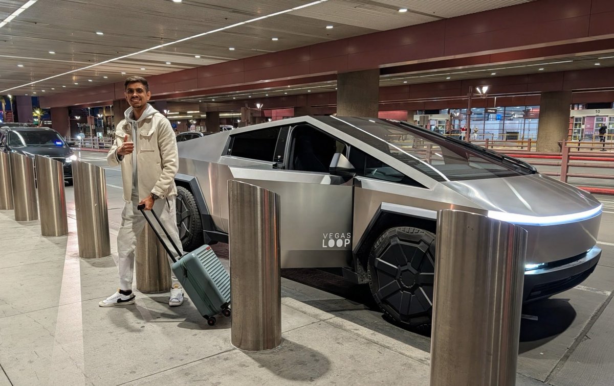 SawyerMerritt's tweet image. NEWS: As many as 1,200 Tesla vehicles will be in @boringcompany's Vegas Loop when it's done building 68 miles of tunnels and 104 stations in the next few years.

Boring Co. President Steve Davis: "At that point, the larger capacity @Tesla Robovan will be introduced to the loop