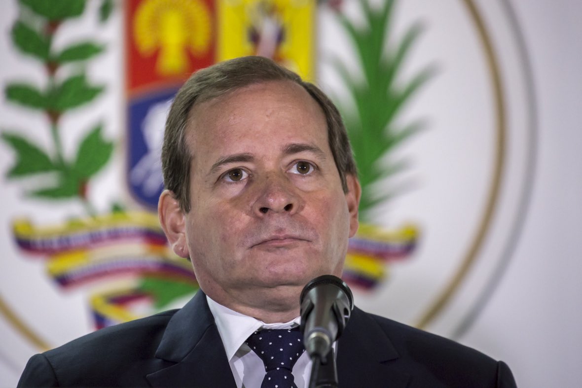 ¡Liberen a todos los presos políticos!