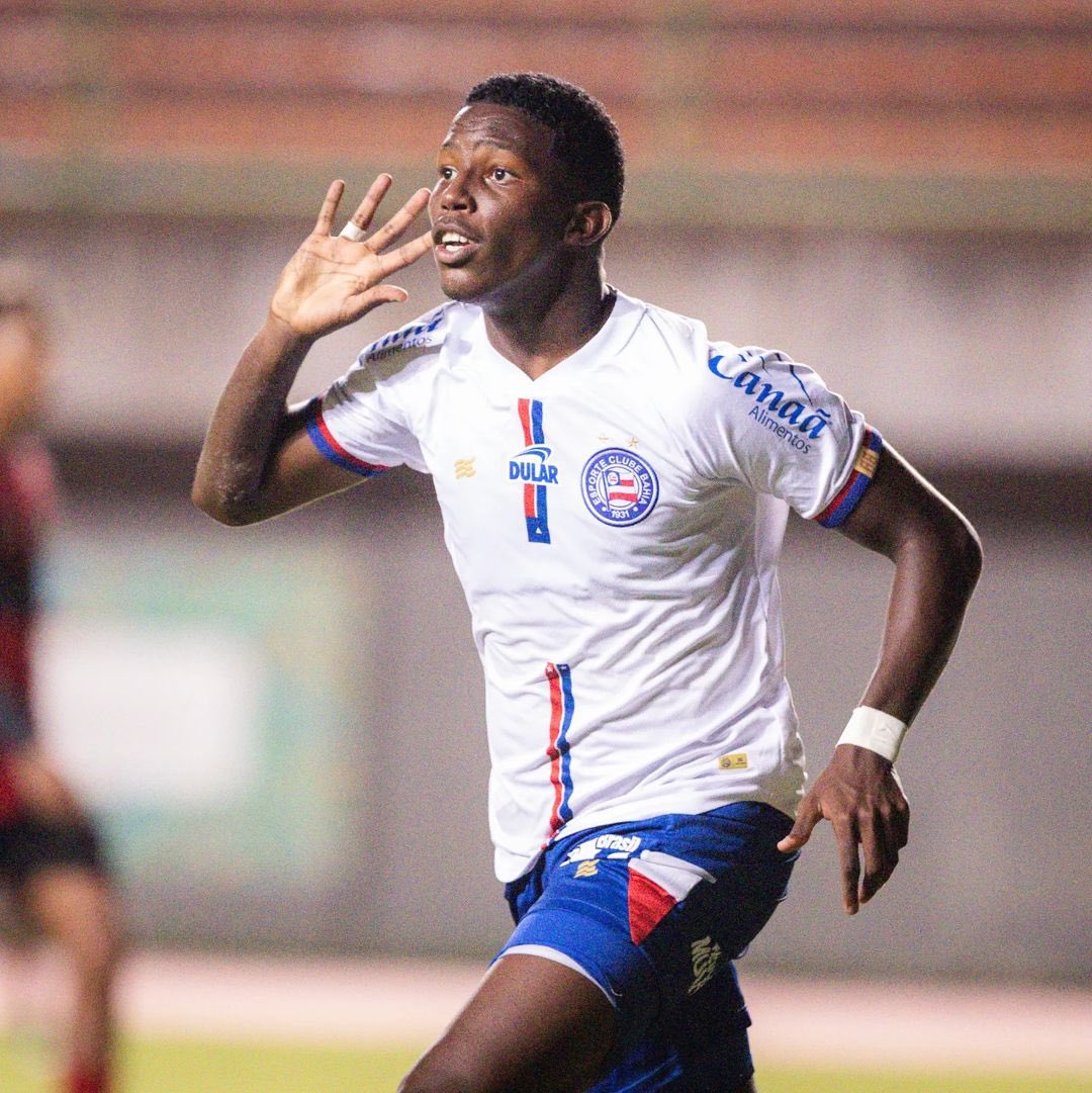 andrehernan's tweet image. 🚨Jovem Ruan Pablo tem novo vinculo com Bahia até 2030 e multa de 200 milhões de euros para o exterior. Corinthians tentou pagar cláusula de rescisão para mercado interno após o Mundial Sub-17 mas Bahia fechou a porta e renovou com a joia!