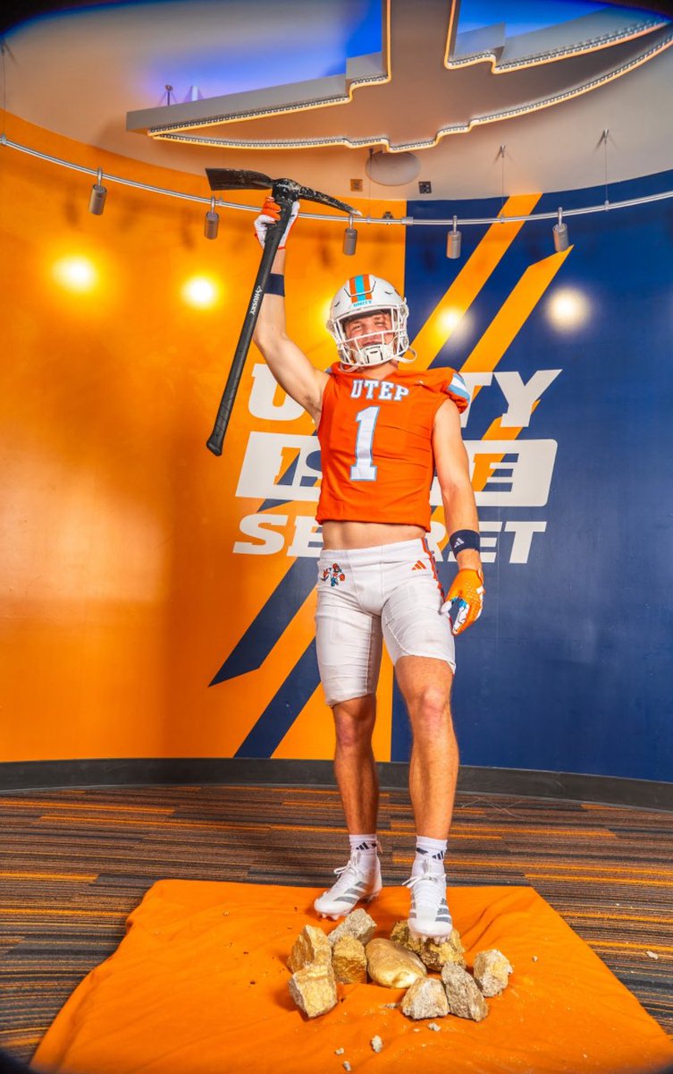 JustinPopovich7's tweet image. Amazing visit at UTEP!! Thank you for the hospitality 🧡🤍@CoachPappalardo @CoachSWUTEP 
@DeshawnBrownInc