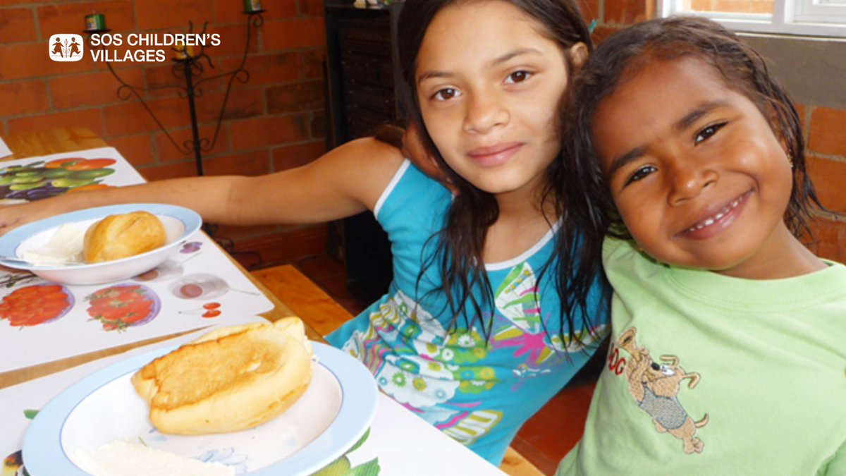 SOSChildrenUSA's tweet photo. Every dollar can help create stability for a child.
Start the year by investing in families and futures. https://t.co/6OOYPpw0gJ https://t.co/J6ltlu6JgY