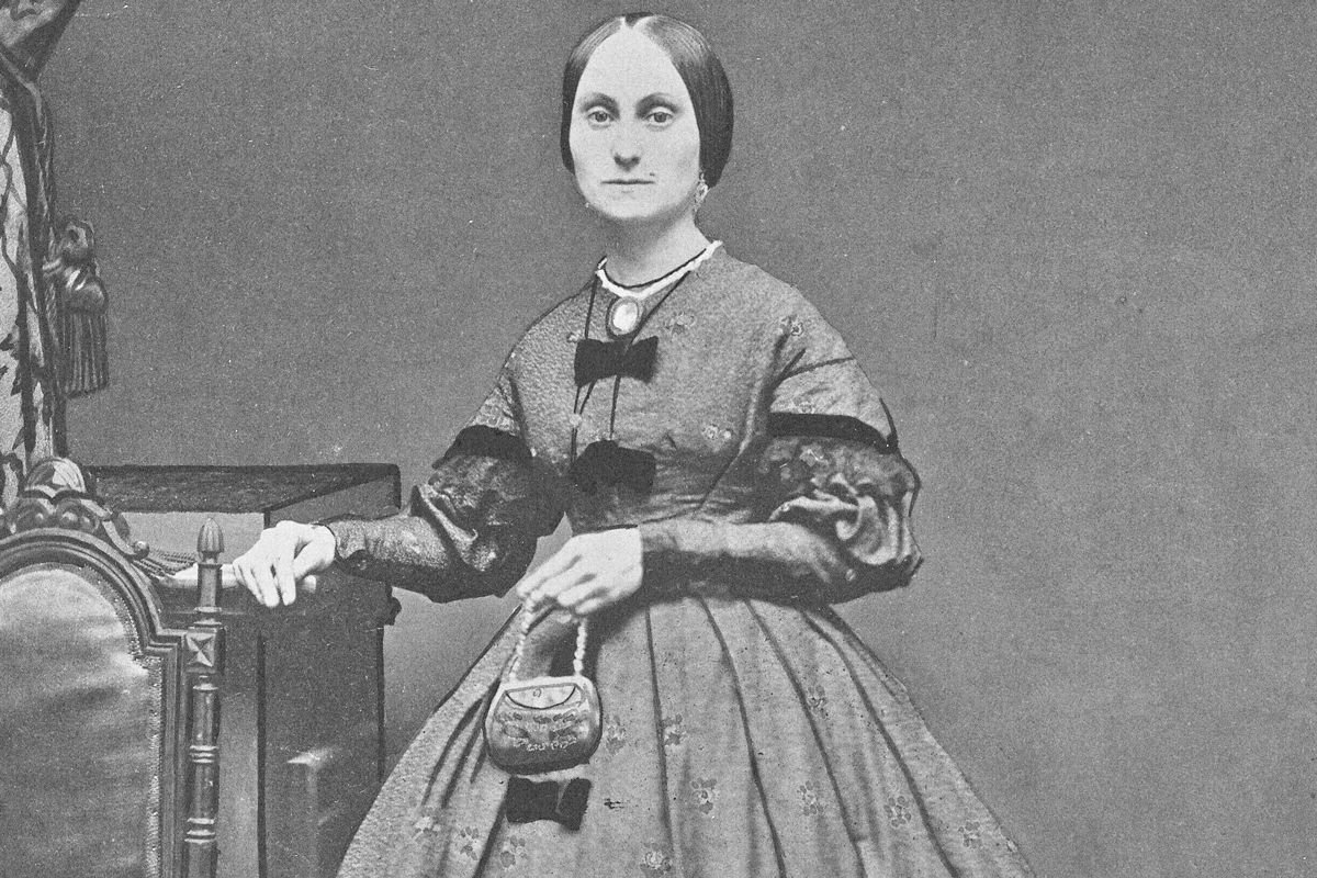 witzshared's tweet image. What Did #Victorian Ladies Actually Carry in Their #Purses? historyfacts.com/world-history/…?