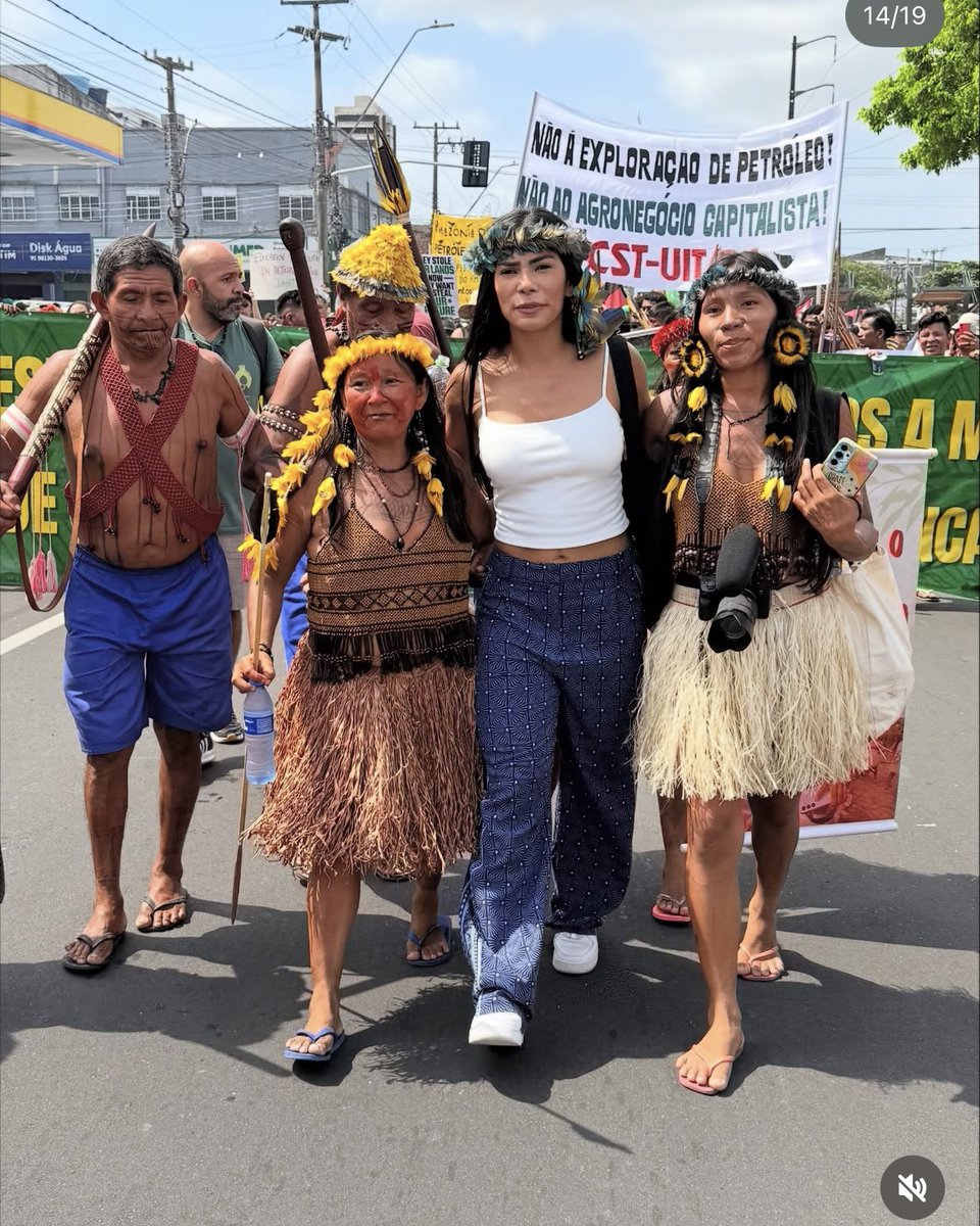 dropkeys's tweet image. politizada e sempre posicionada. essa é a nossa marciele! 🪇 #bbb26