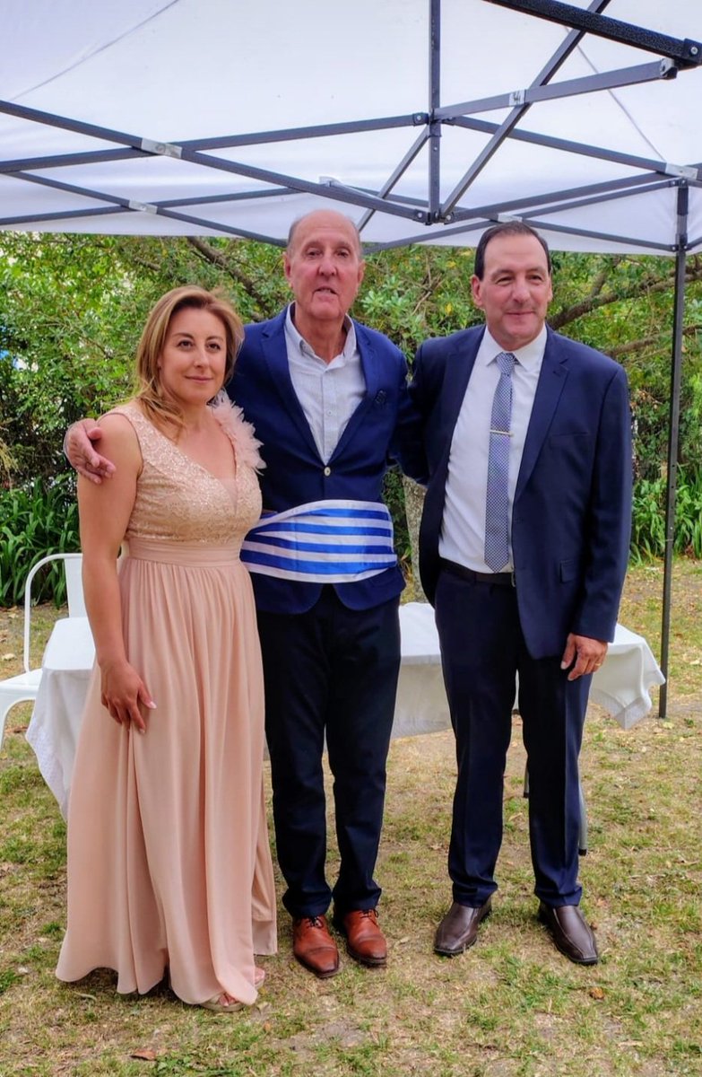 ARPE55's tweet photo. Modo viernes en #MUNICIPIOCANES.
Para Marcelo y Alina lo MEJOR!!! https://t.co/txK2m4maBY
