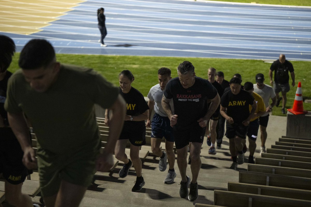 DeptofWar's tweet image. .@SECWAR joined the UCLA ROTC program for early morning PT.

FROM THE TOP DOWN — WE WILL BE FIT.