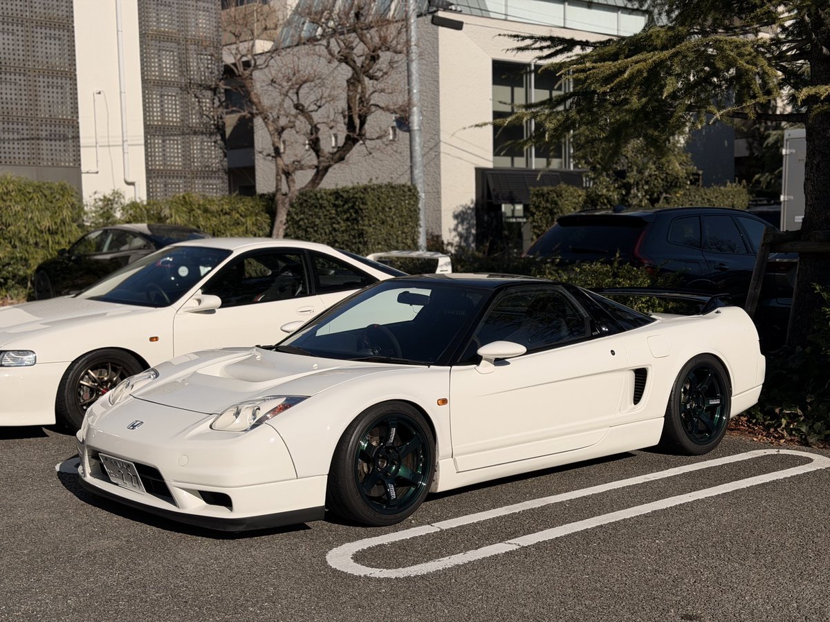 Axino_SiR's tweet photo. wekの時に納期の関係で諦めてたSPOONミラーをやっと装着！
薄さに拍車がかかってマジでカッコいい🥰 https://t.co/uN9QmJdQwP
