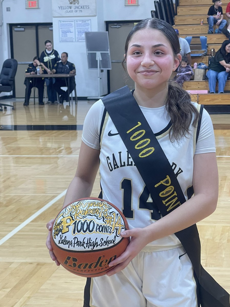 GPHS_Athletics's tweet image. Congratulations to Savannah Roberts on surpassing 1000 career points as a Lady Jacket! The Yellowjacket family is extremely proud of you! 🐝 🏀@GalenaParkISD @GPHS_GPISD @KaeWalker2